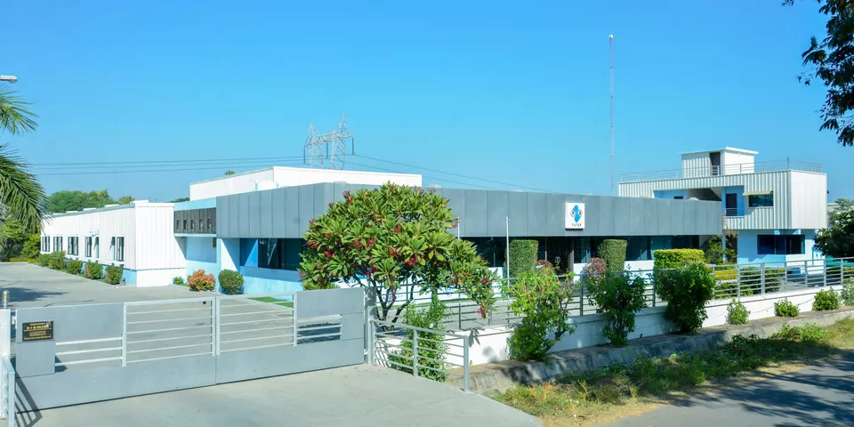 R + B filter Pobočka v Indii